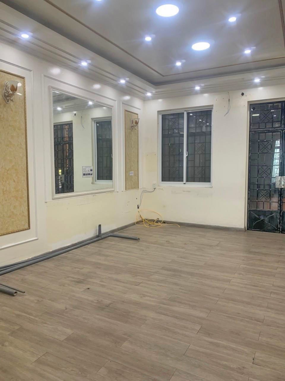 Cho thuê Nguyên Căn MT đường Ngô Quyền, P6, Q.10. 